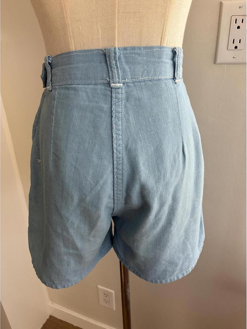 1950s Levi's Denim Shorts | High Waist, Pearl Snap, 25" Waist - Picture 9 of 16